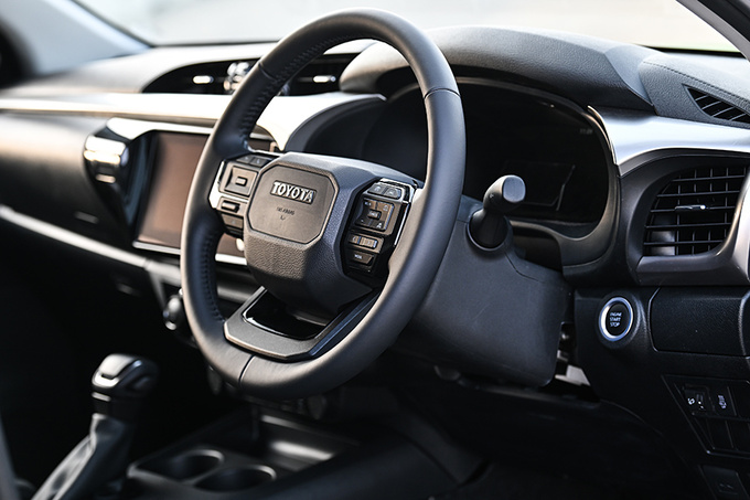 丰田Hilux三款新能源皮卡亮相泰国48V柴油轻混版体验-图7