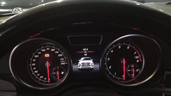 奔馳GLE500Coupe運(yùn)動(dòng)SUV 虧本出售僅一臺(tái)-圖6