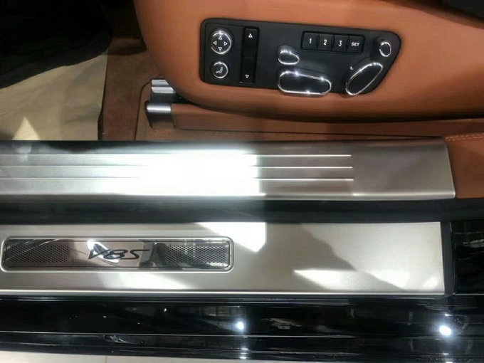 17款宾利飞驰4.0T V8S声名显赫五座豪轿-图6