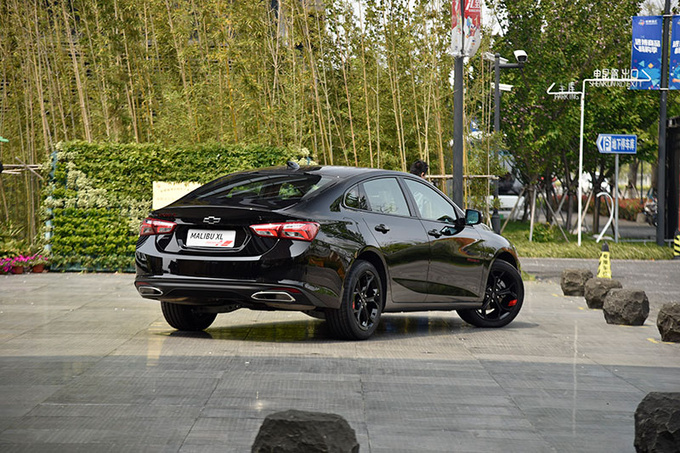 不是跑车也用Alcantara内饰雪佛兰这4款车真明白年轻人要什么-图3