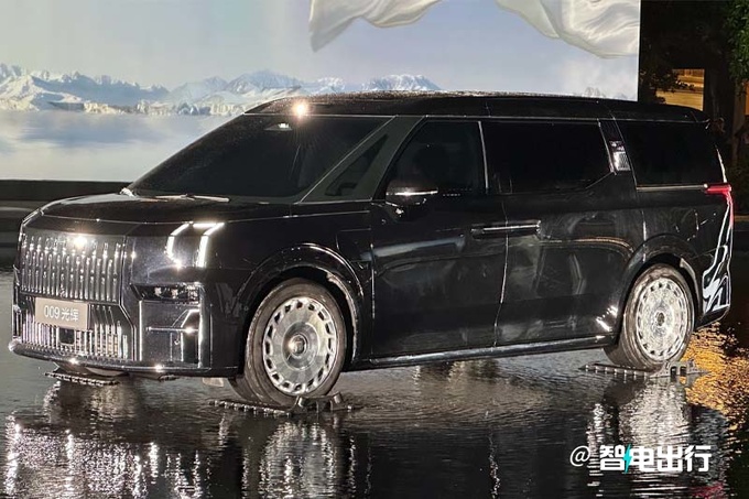 极氪新009售78.9万 安聪慧MPV中的劳斯莱斯-图1