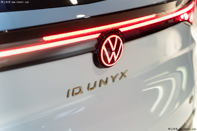 大众首款智能电动轿跑SUV ID. 与众正式上市-图2