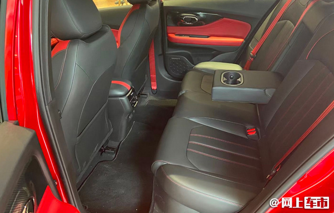 广汽传祺影豹预售9.88万起 动力/尺寸均超本田思域-图5