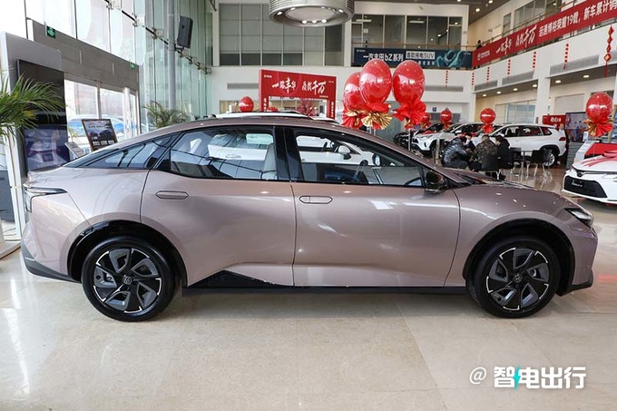 全系降2万丰田bZ3售16.98-19.98万 续航616km-图6