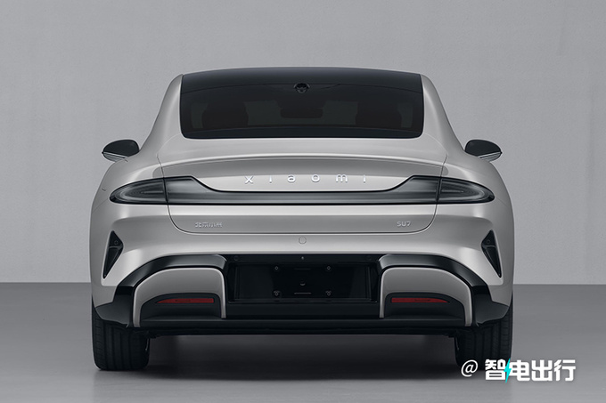 小米汽車SU7實拍曝光車尾酷似阿斯頓·馬丁DB11-圖2