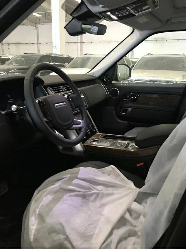 18款路虎揽胜行政3.0T 帅气HSE版限量抢-图4