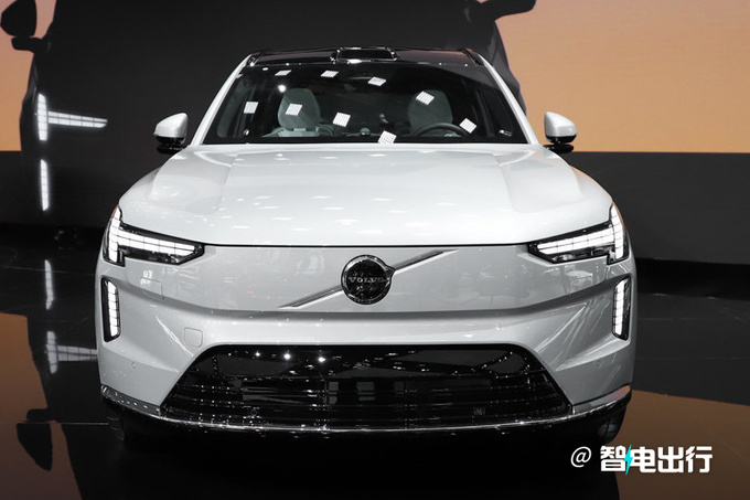 沃尔沃EX90接受预订预计售60-80万 4座版卖88万-图5