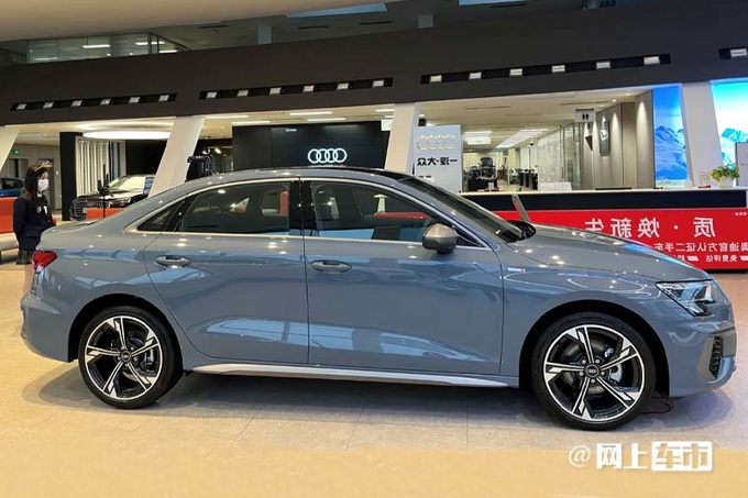 奥迪新A3实拍曝光配黑化套件+拉花 现车优惠6万-图6