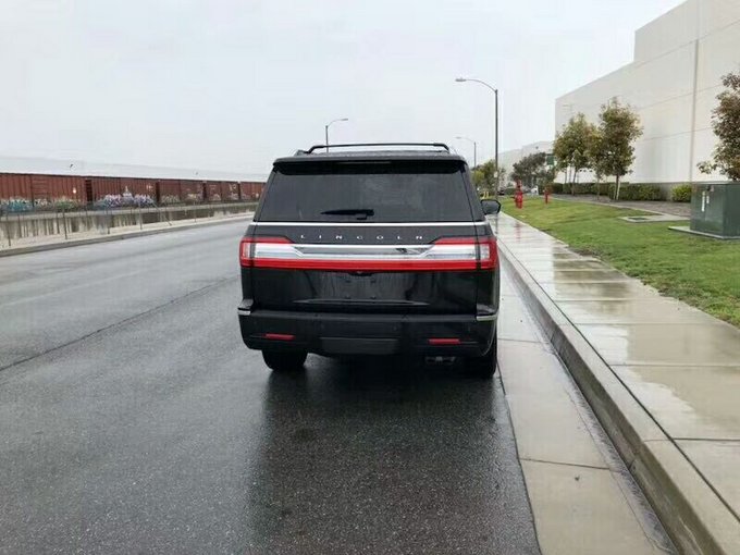 18款短轴林肯领航员即将到港 图文看亮点-图7