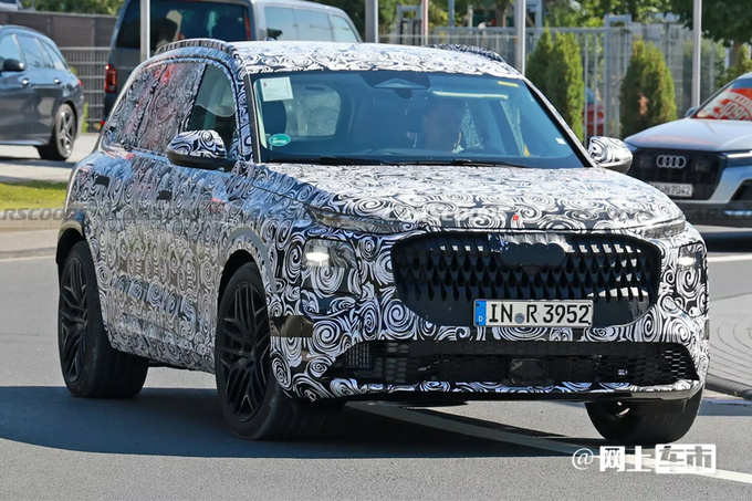 奥迪全新一代SQ7曝光升级卡宴内饰/换新动力-图1