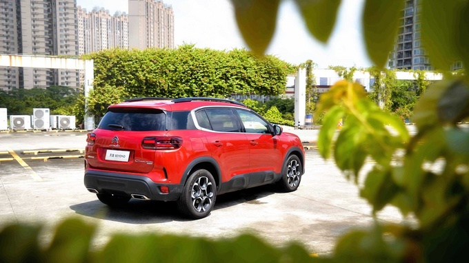 法系SUV新秀天逸BEYOND面对RAV4到底怂不怂-图6