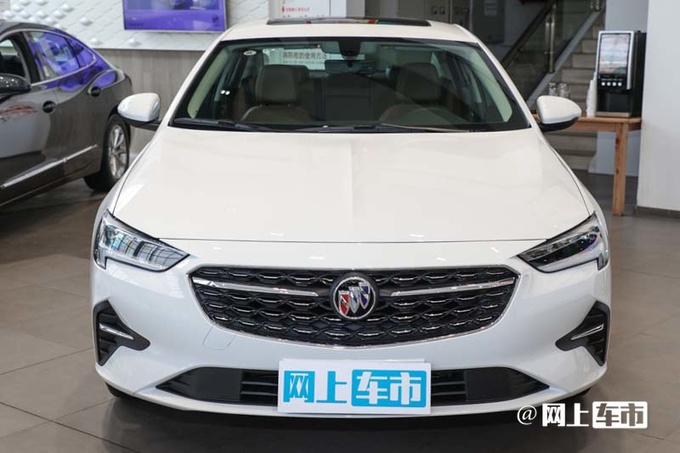 别克大改款君威实拍前脸变大嘴 或大幅降价-图1