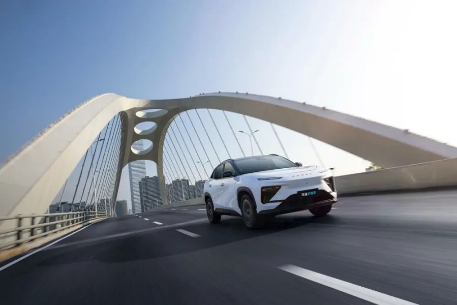 A8承受不了的压力奇瑞舒享家来扛-图5