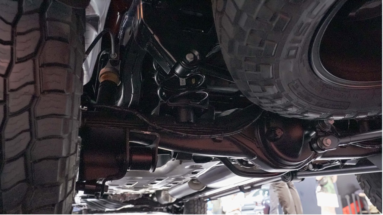 17.28万购越野大满配 江铃大道敢探者车展实拍-图15