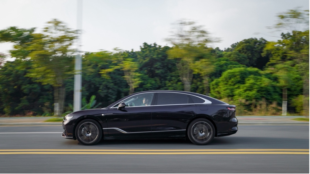 嵐圖追光PHEV稱王絕技真正的豪華是在看不見的地方下功夫-圖4