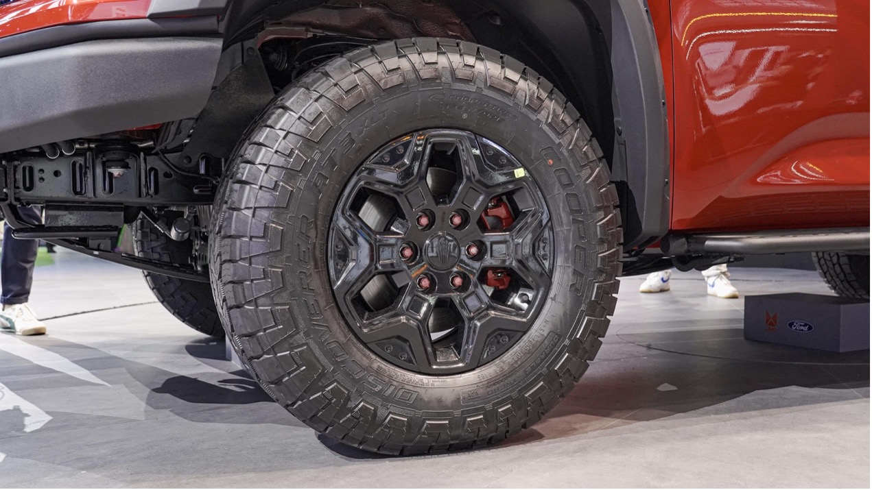 17.28万购越野大满配 江铃大道敢探者车展实拍-图7