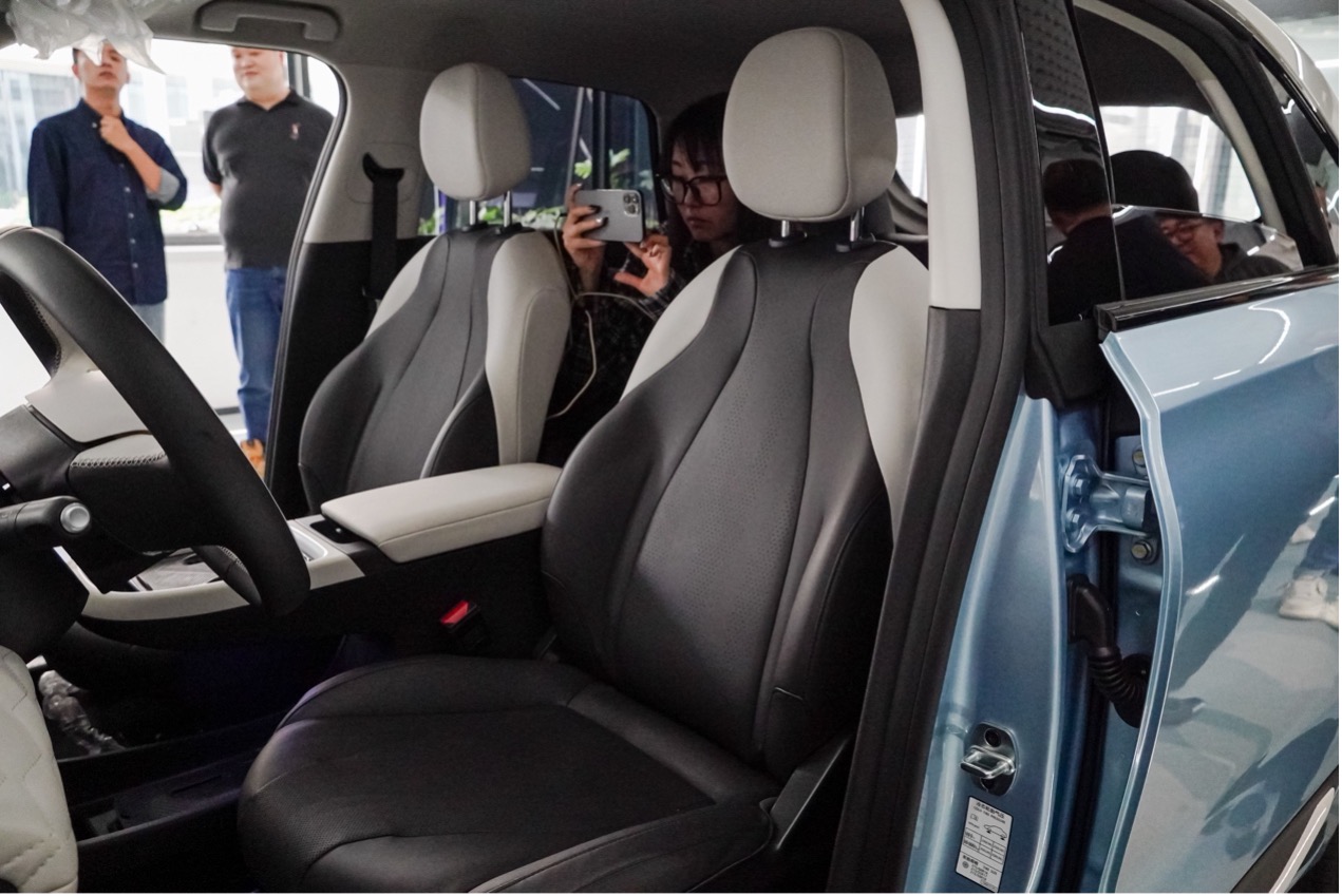 加入国民纯电小车之争 东风纳米01正式亮相-图22