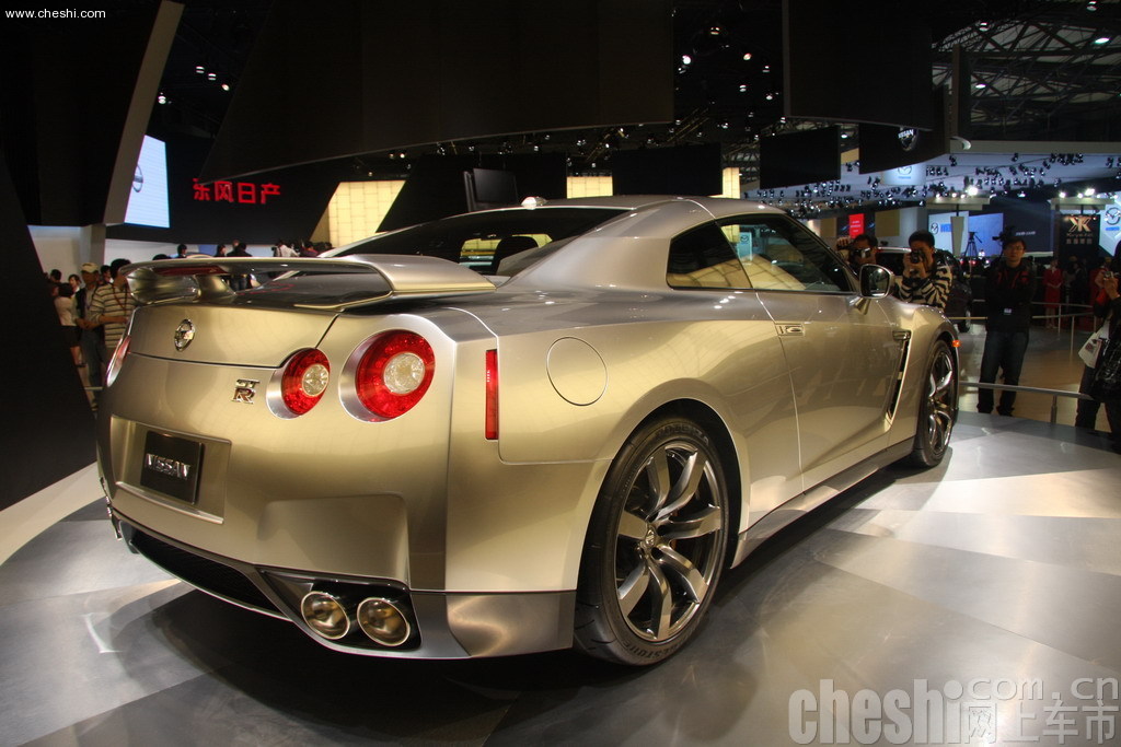 日产GT-R