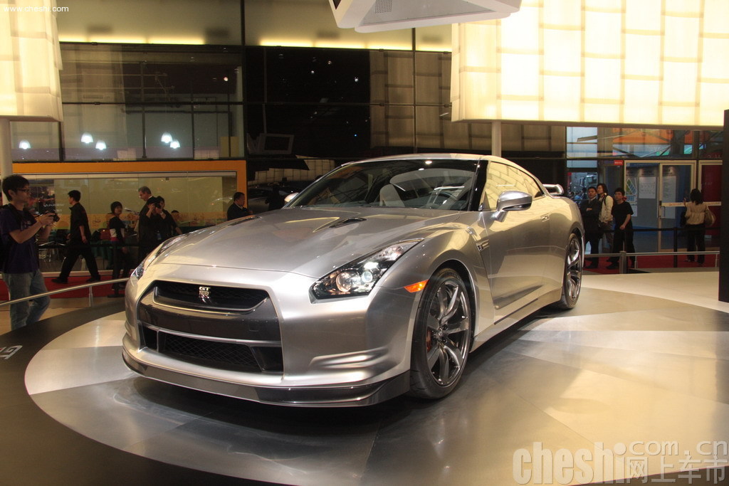 日产GT-R