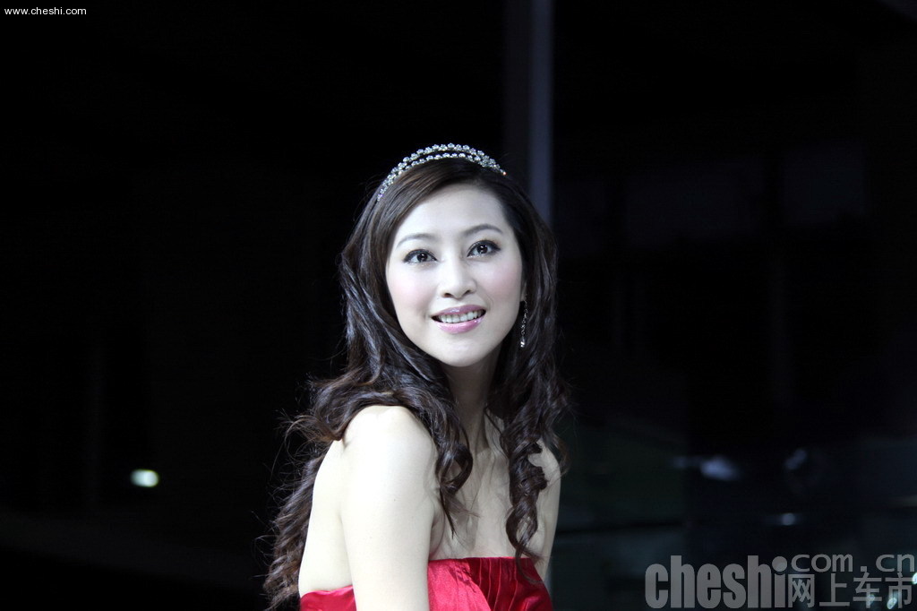 保时捷知性美女
