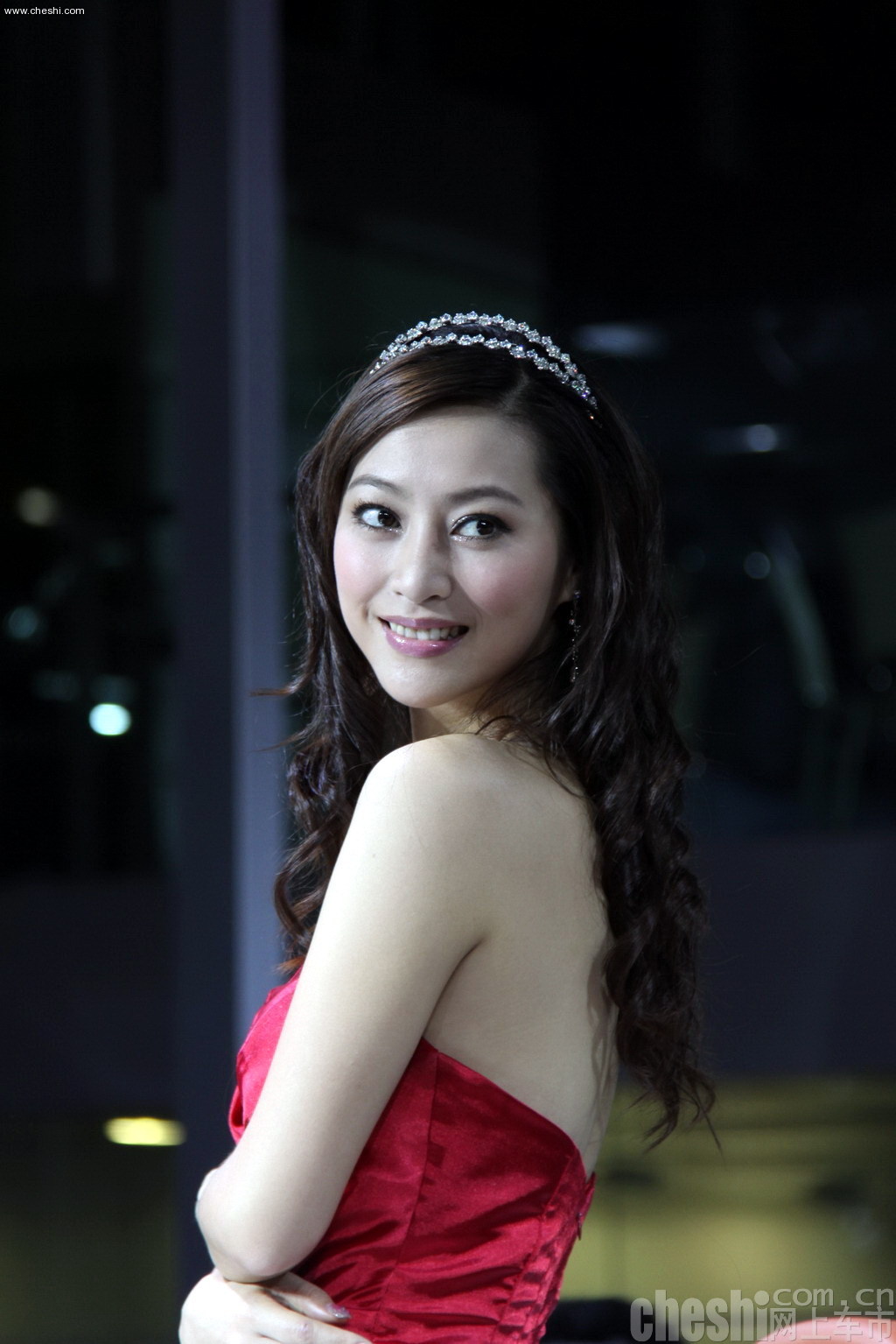 保时捷知性美女