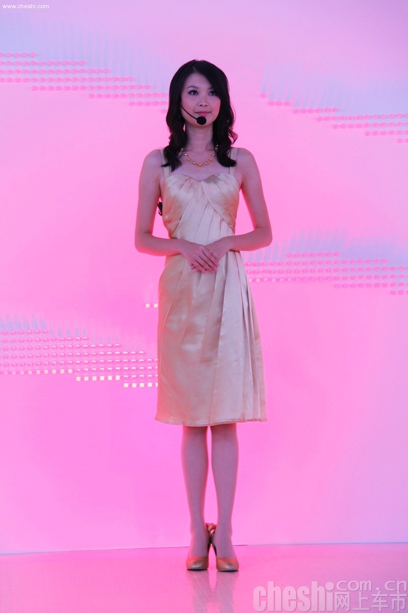 车展美腿模特
