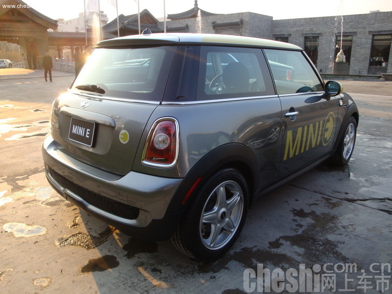 MINI E