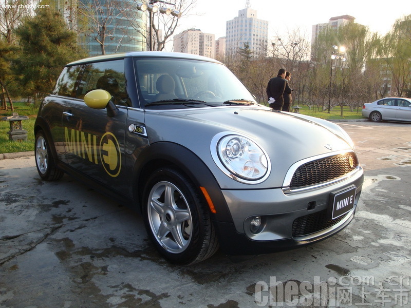 MINI E