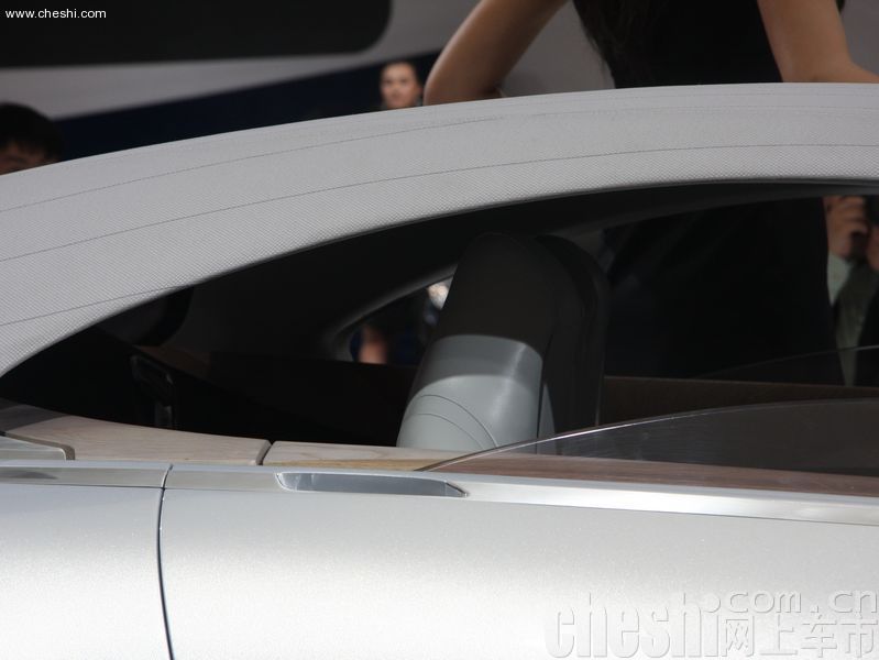 标致SR1概念车