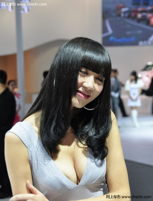 简直就是人间”胸”器