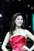 保时捷知性美女