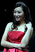 保时捷知性美女