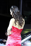 保时捷知性美女