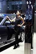 车展美腿车模