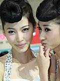 美胸模特
