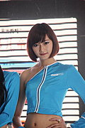 网上车市展位美女