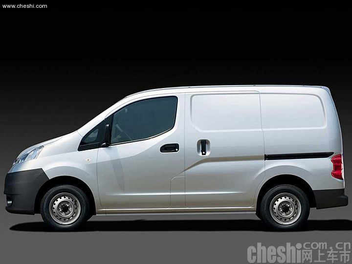 日产NV200