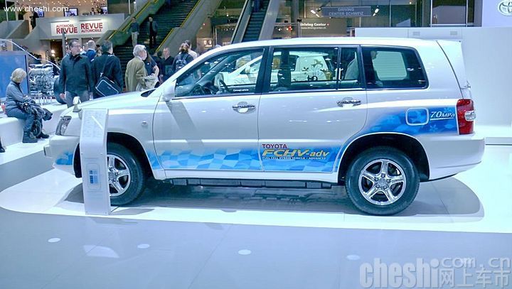 丰田全新燃料电池车FCHV-adv