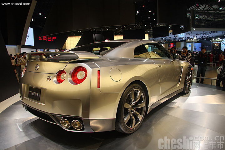 日产GT-R
