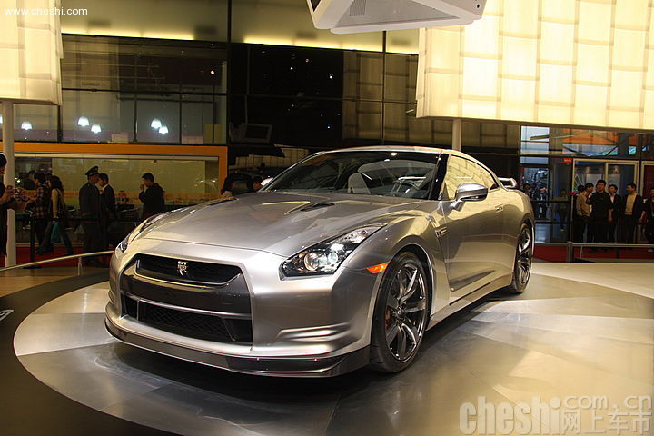 日产GT-R