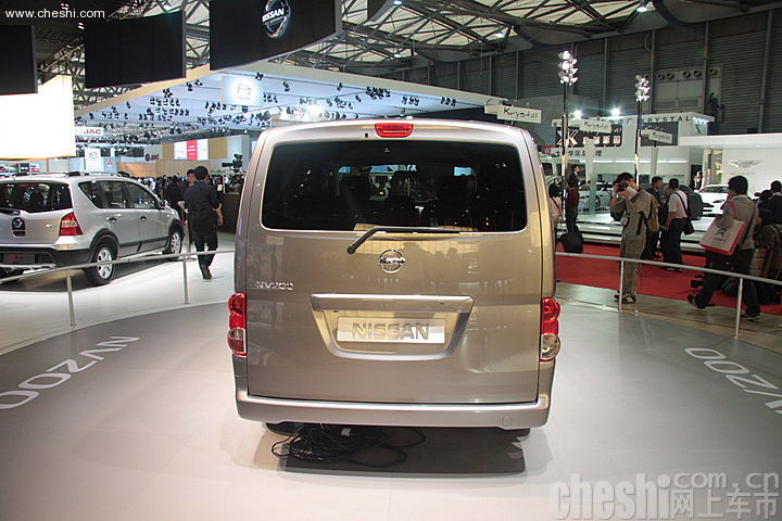 日产NV200