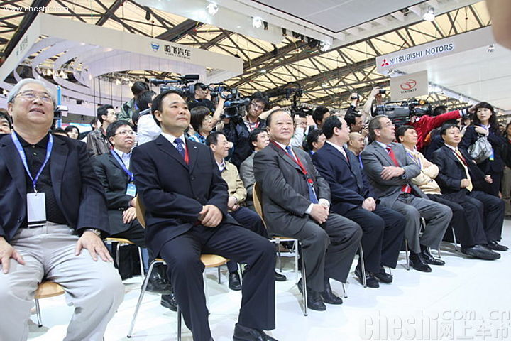 吉利车展发布会