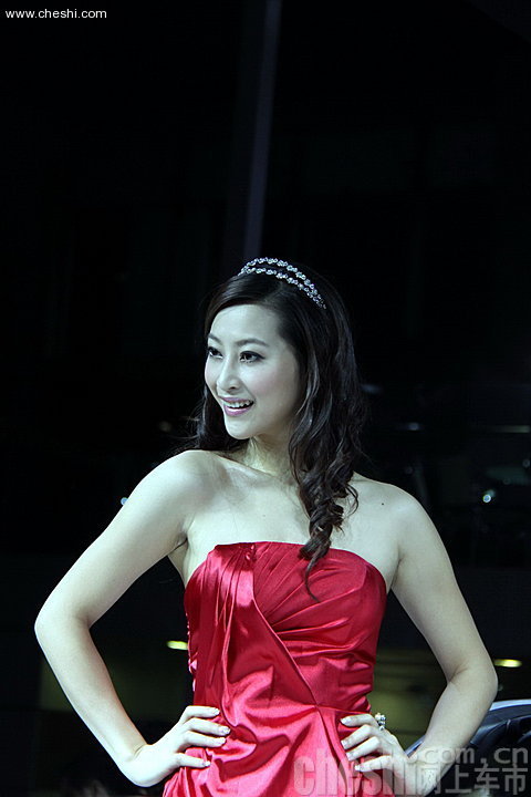保时捷知性美女