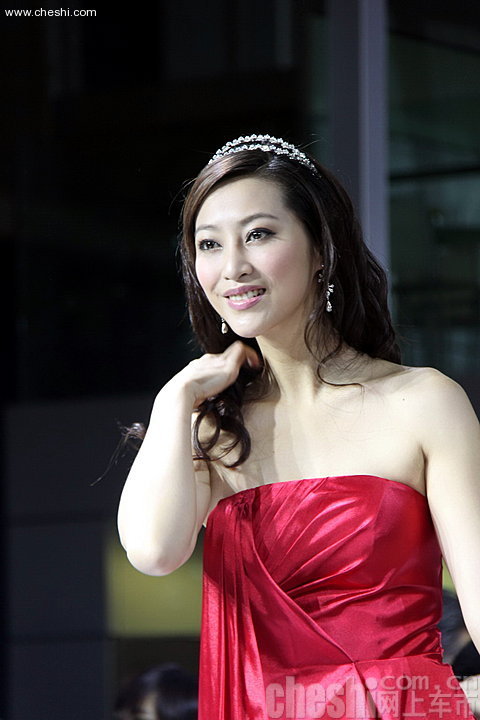 保时捷知性美女