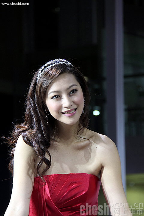 保时捷知性美女