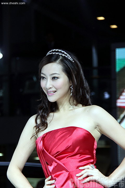 保时捷知性美女