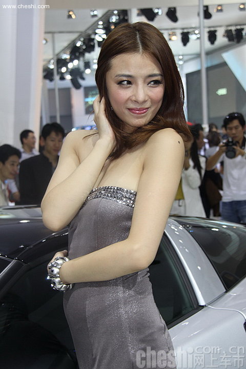名模周莉