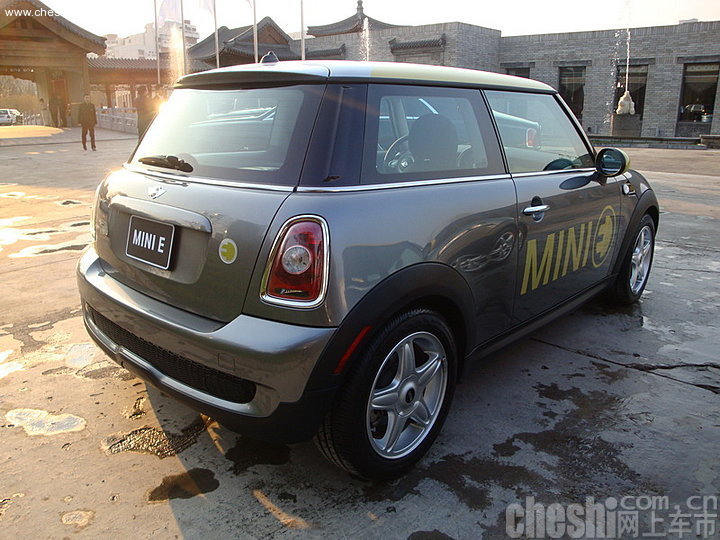 MINI E