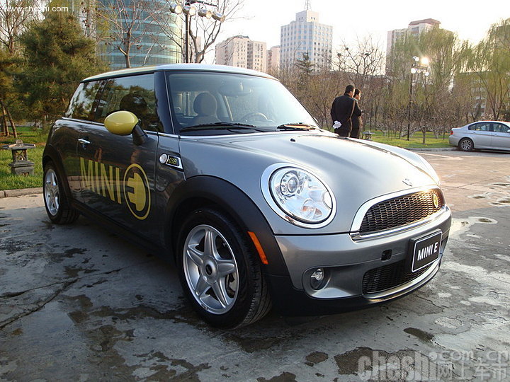 MINI E
