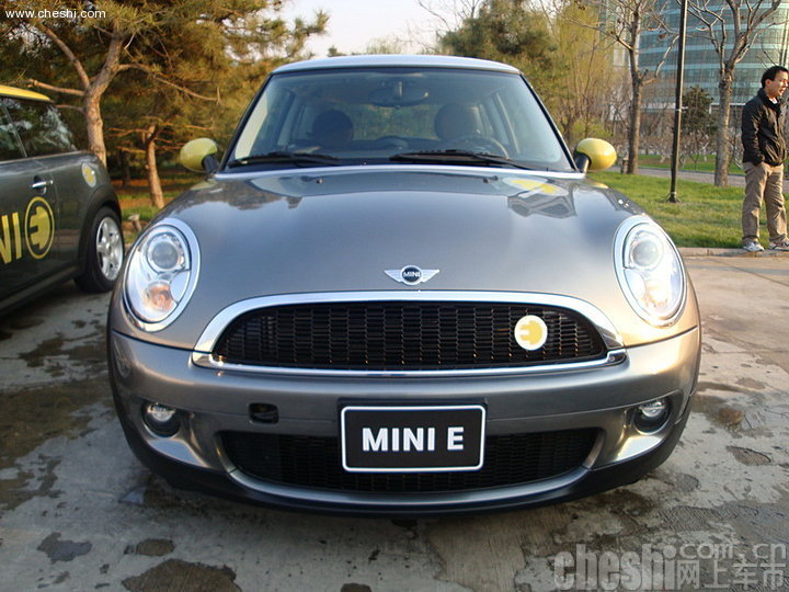 MINI E